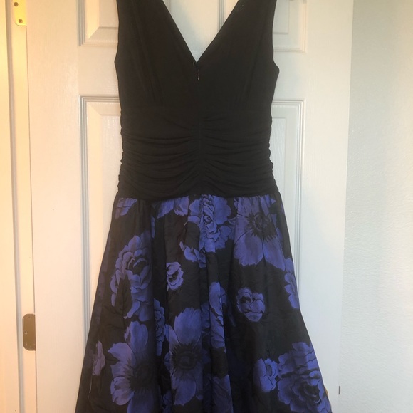 VINTAGE 🎊 DRESS - Picture 2 of 6